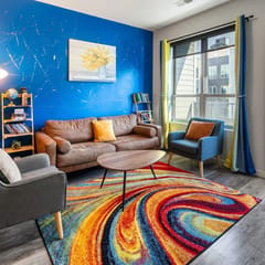 4th Street Suites - Splash King Bed Suite