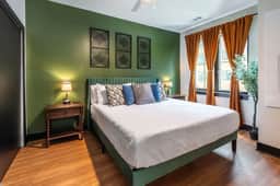 NuLu Suites: Plush Bourbon & Beyond King Bed Suite - Image 2