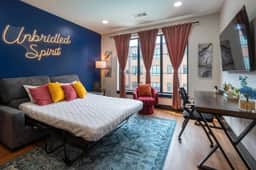 NuLu Suites: Relax Unbridled Spirit King Bed Suite - Image 5