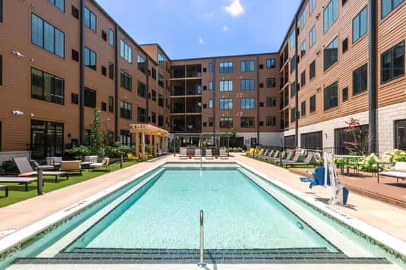 NuLu Suites: Run For The Roses King Bed Suite - Image 1