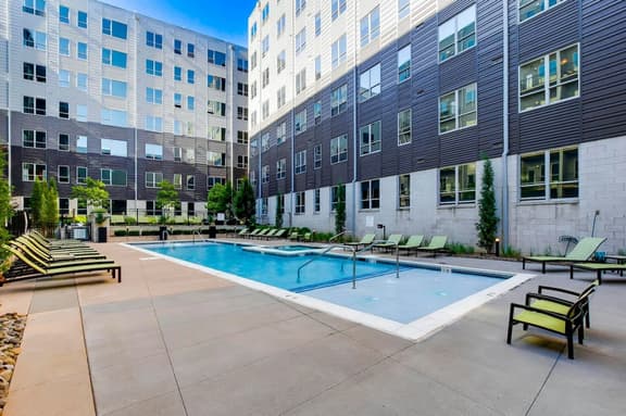 4th Street Suites - Extravagant King Bed Suite - Image 1