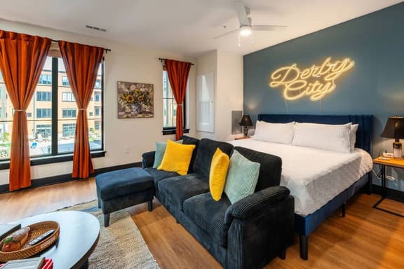 NuLu Suites: Fantastic Derby City King Bed Suite - Image 1