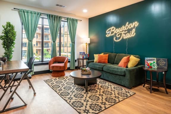 NuLu Suites: Luxury Bourbon Trail King Bed Suite - Image 1